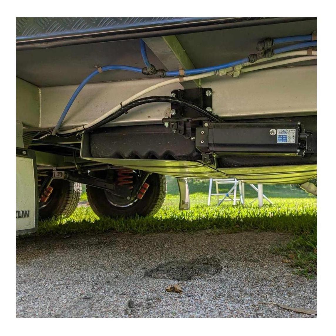 Redfoot Electric Auto lift Auto Levelling Drop Down Leg System Standard - Image 4